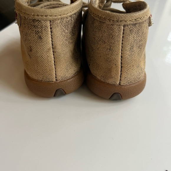 Twisted X - Picture 3 of 7